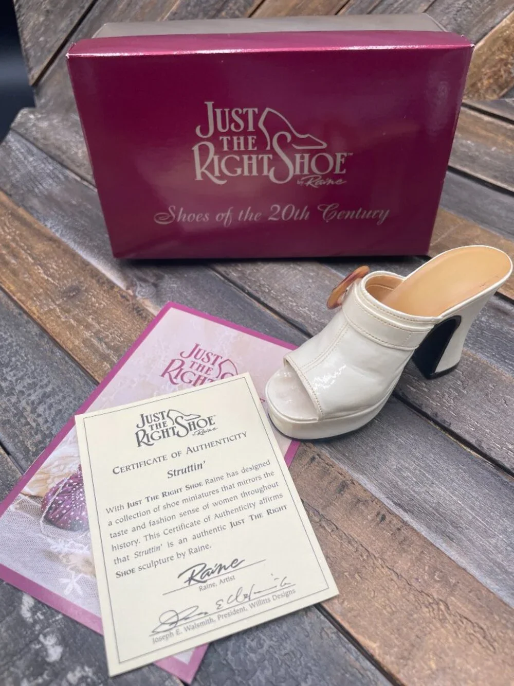 Just the Right Shoe “Struttin’” (#25047) by Raine